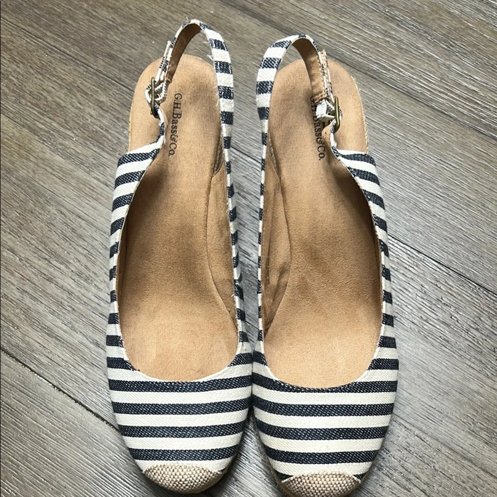G.H. Bass Women's‎ Emilie Navy/White Stripe Espadrilles Rope Wedge closed toe 11
